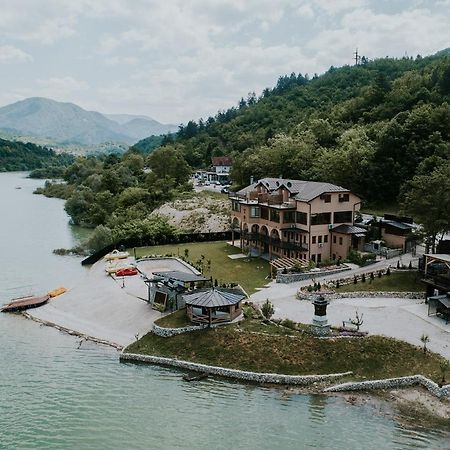 Hotel Noor Konjic Ngoại thất bức ảnh