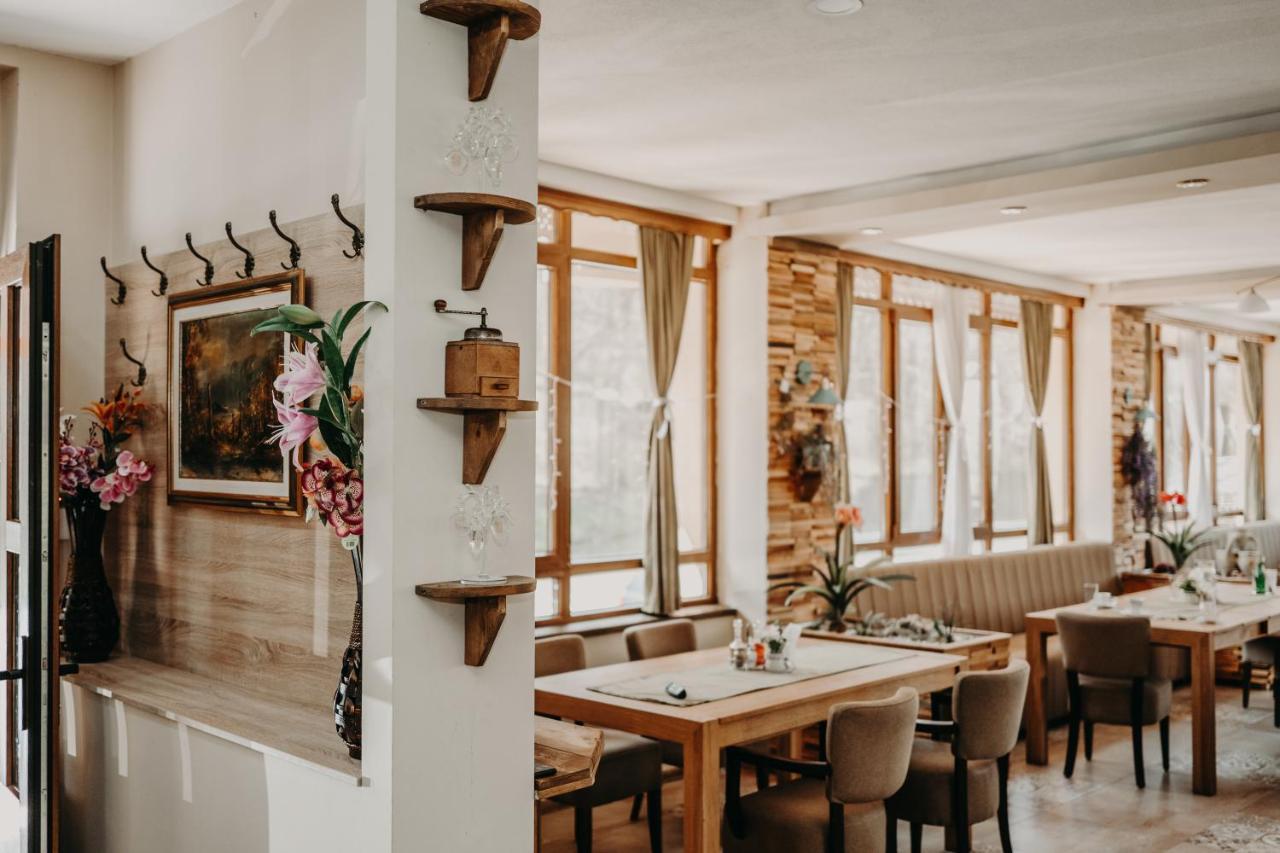Hotel Noor Konjic Ngoại thất bức ảnh