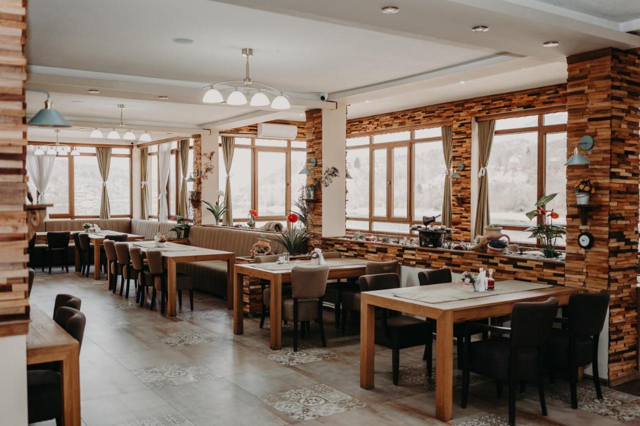 Hotel Noor Konjic Ngoại thất bức ảnh