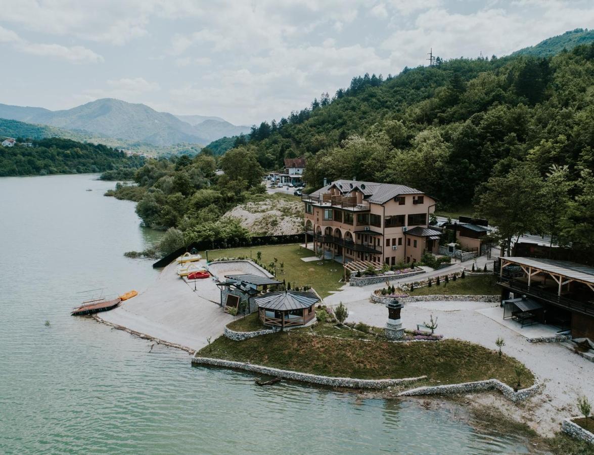 Hotel Noor Konjic Ngoại thất bức ảnh