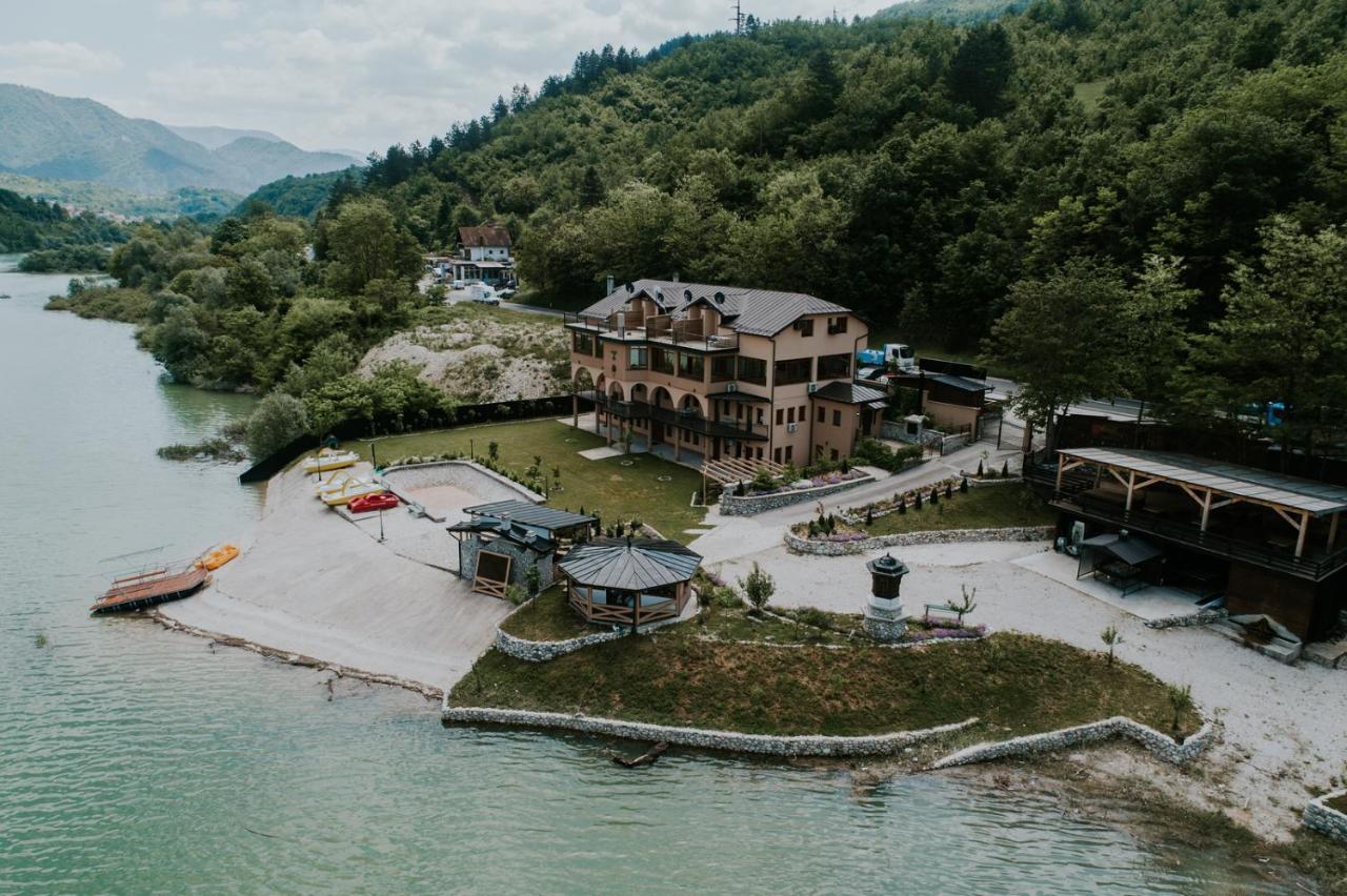 Hotel Noor Konjic Ngoại thất bức ảnh